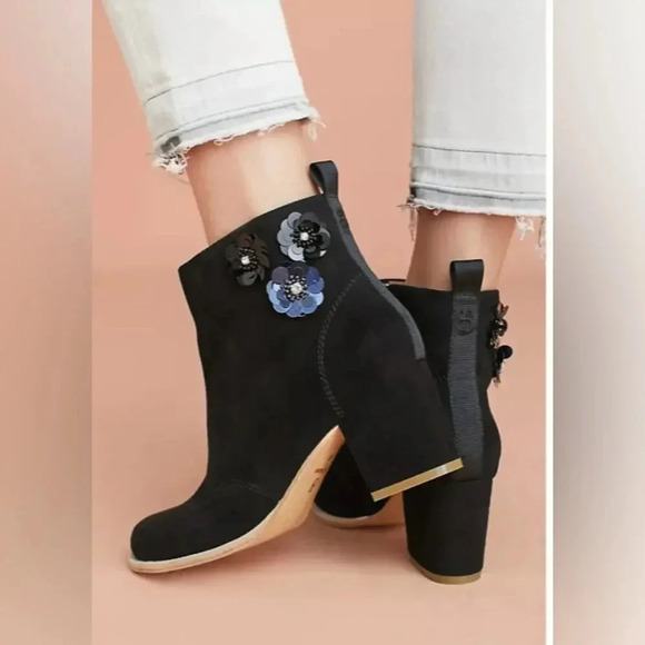 Bill Blass Floral Beaded Floral Embellished Black Suede Heeled Ankle Boots-9 - Picture 2 of 8